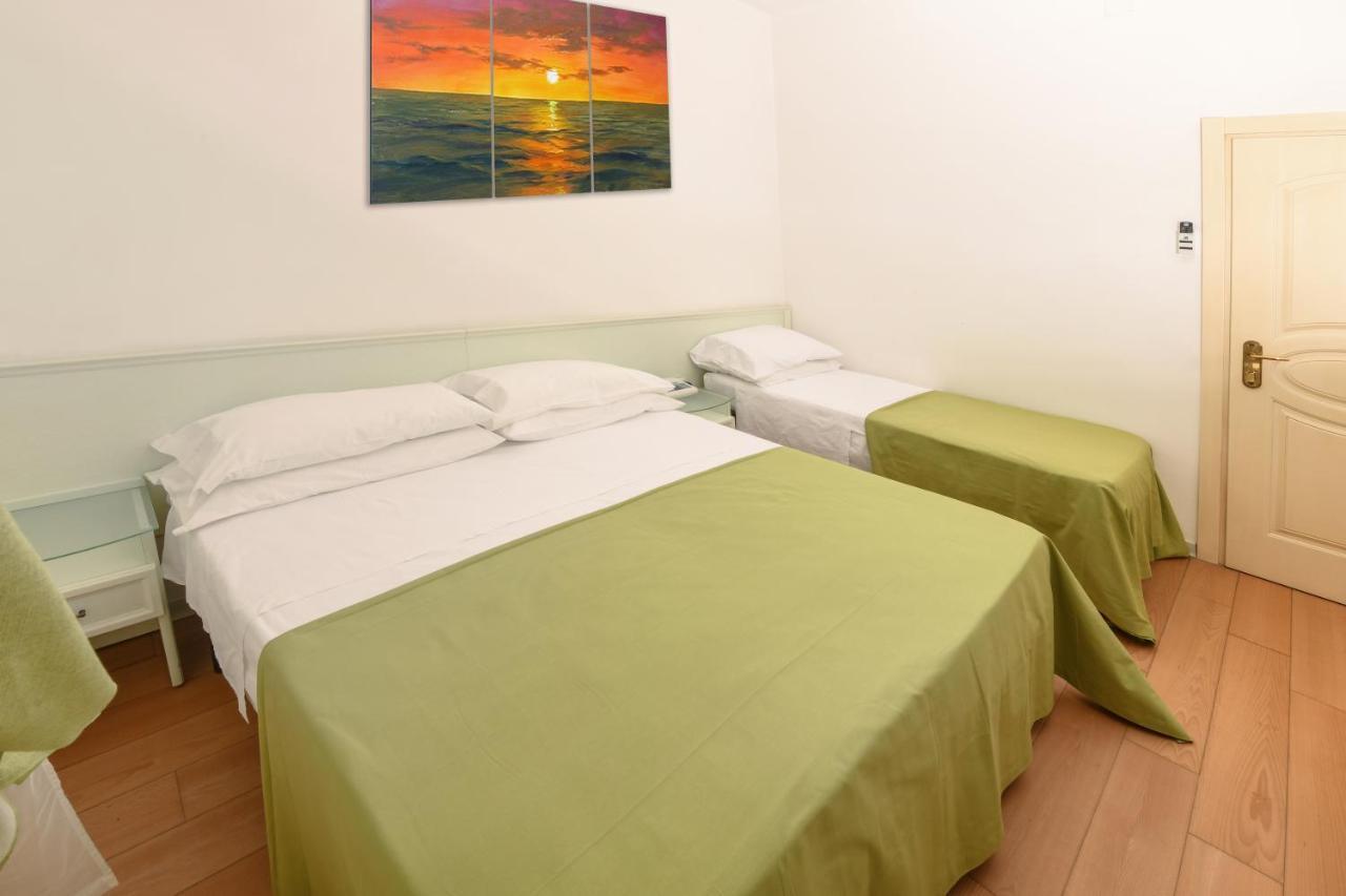 Hotel La Rosa Cattolica Ngoại thất bức ảnh