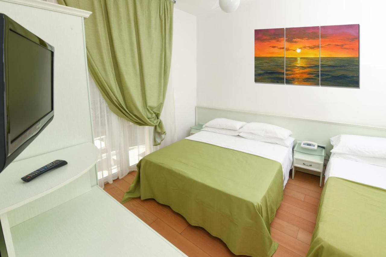 Hotel La Rosa Cattolica Ngoại thất bức ảnh
