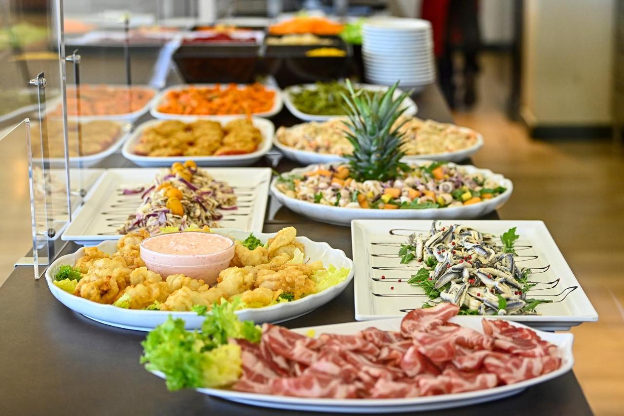 Hotel La Rosa Cattolica Ngoại thất bức ảnh