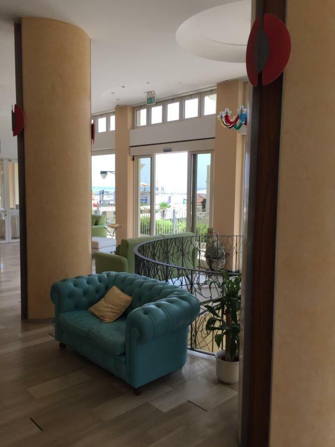 Hotel La Rosa Cattolica Ngoại thất bức ảnh